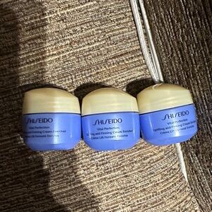 Shiseido Vital Perfection Cream uplifting and firming 
45ml